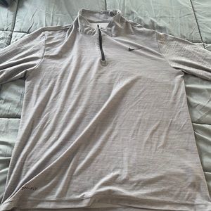 Nike Dri Fit Half-Zip Medium